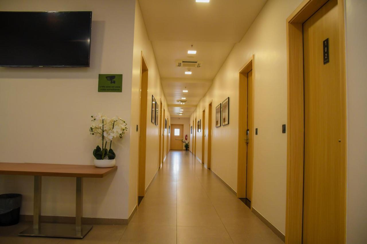 Aqua Inn Hotel Kinshasa Exterior photo